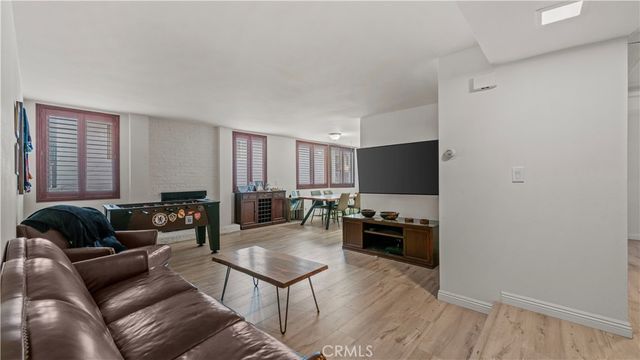 14521 Benefit St 102, Sherman Oaks, CA 91403