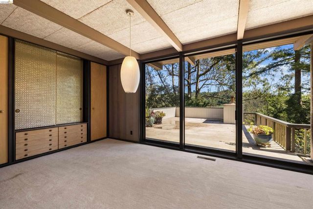 205 Lake Dr, Kensington, CA 94708