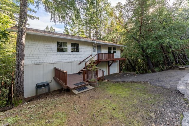 25053 Robin Cir, Willits, CA 95490