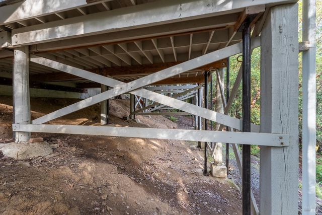 25053 Robin Cir, Willits, CA 95490