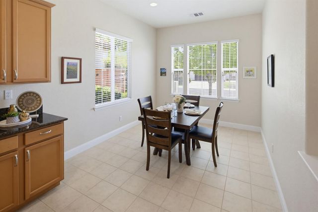 2081 Abby Gate Dr, Roseville, CA 95747