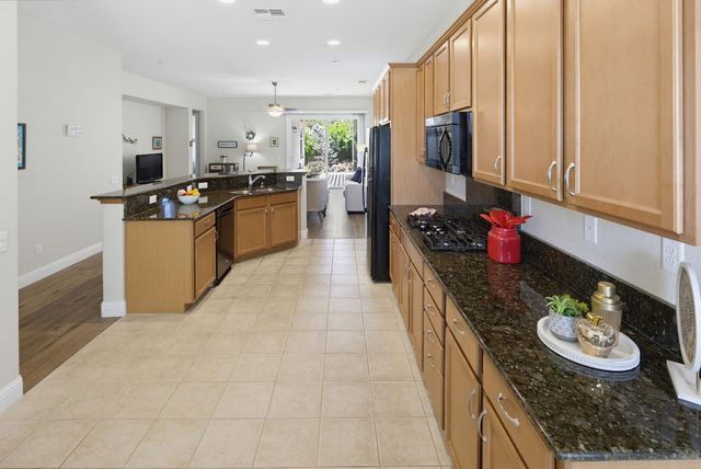 2081 Abby Gate Dr, Roseville, CA 95747