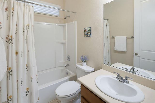 2081 Abby Gate Dr, Roseville, CA 95747