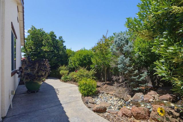 2081 Abby Gate Dr, Roseville, CA 95747