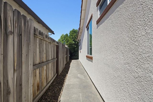 2081 Abby Gate Dr, Roseville, CA 95747