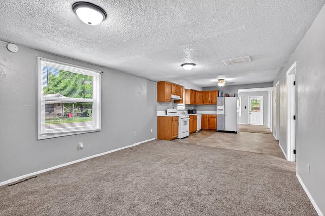 901 S West Avenue, Springfield, MO 65802