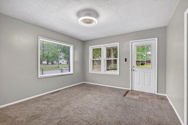 901 S West Avenue, Springfield, MO 65802