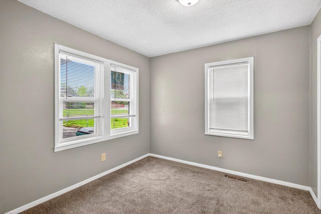 901 S West Avenue, Springfield, MO 65802