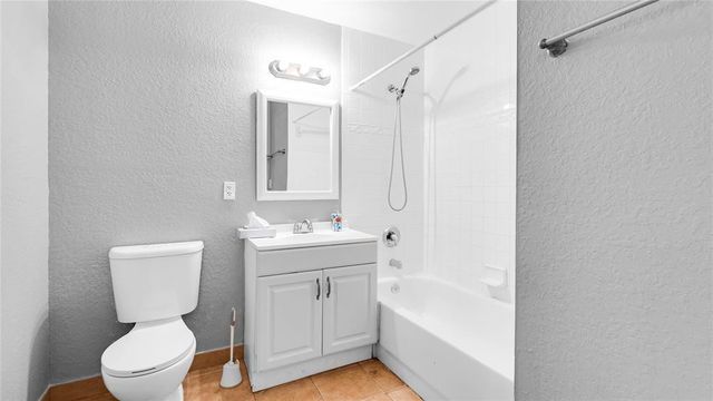 330 SW Avondale Drive, Pompano Beach, FL 33060