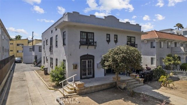 525 N Kenmore Avenue, Los Angeles, CA 90004