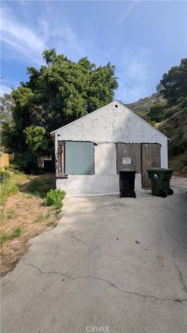 2200 Nichols Canyon, Los Angeles, CA 90046