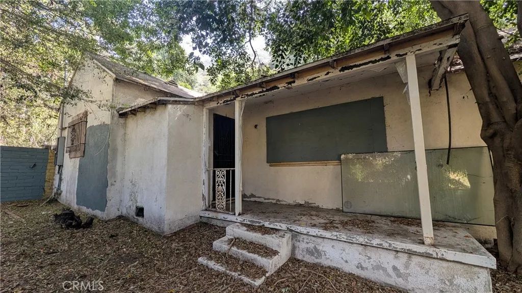 2200 Nichols Canyon, Los Angeles, CA 90046