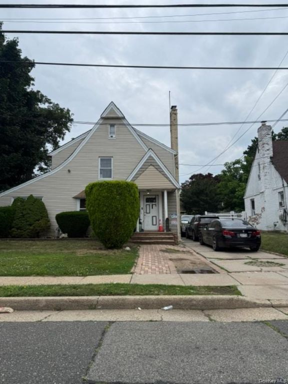 117 Warner Avenue, Hempstead, NY 11550