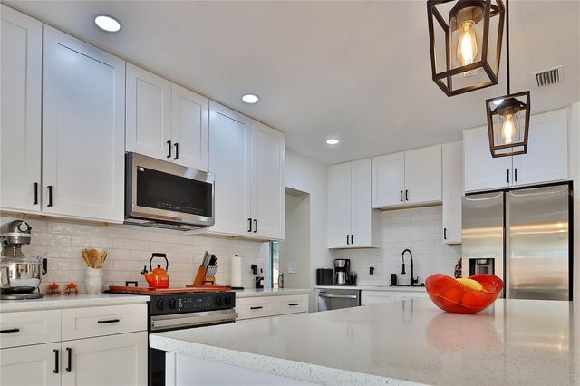 3307 NAKORA DRIVE, Tampa, FL 33618