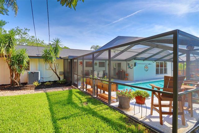 3307 NAKORA DRIVE, Tampa, FL 33618
