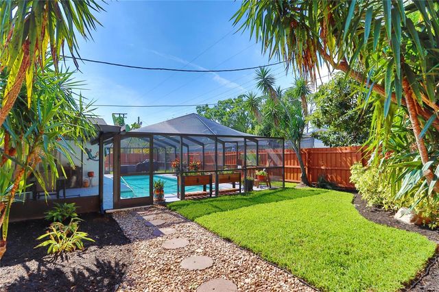 3307 NAKORA DRIVE, Tampa, FL 33618