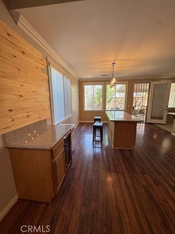 392 Bjorn Court, Hemet, CA 92545