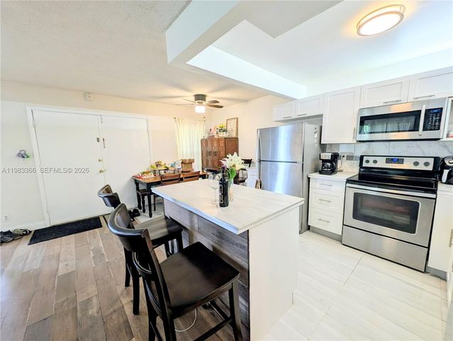 3061 NW 47th Terrace 226A, Lauderdale Lakes, FL 33313