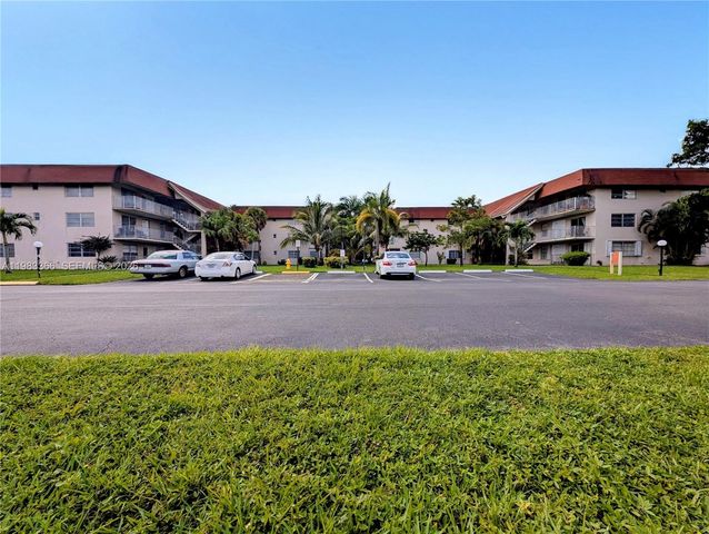3061 NW 47th Terrace 226A, Lauderdale Lakes, FL 33313