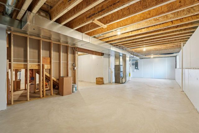 W149N11973 Red Holly DRIVE, Germantown, WI 53022