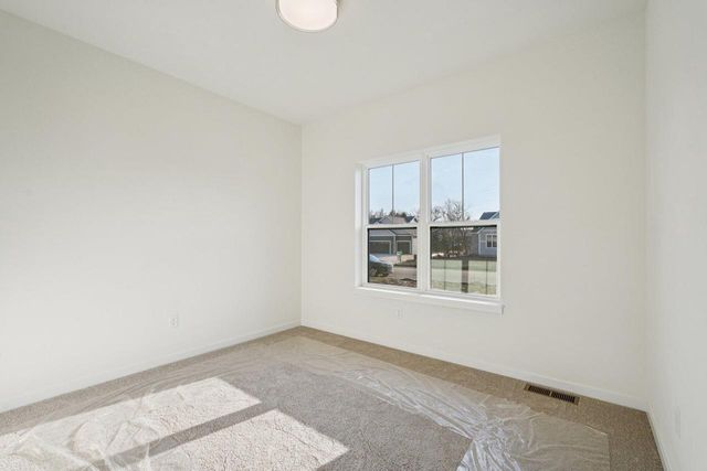 W149N11973 Red Holly DRIVE, Germantown, WI 53022