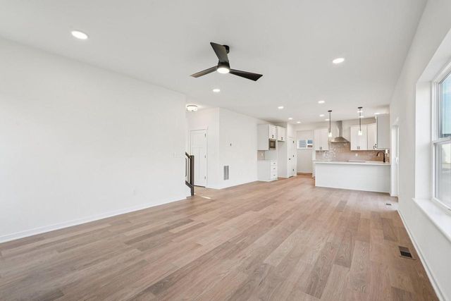 W149N11973 Red Holly DRIVE, Germantown, WI 53022