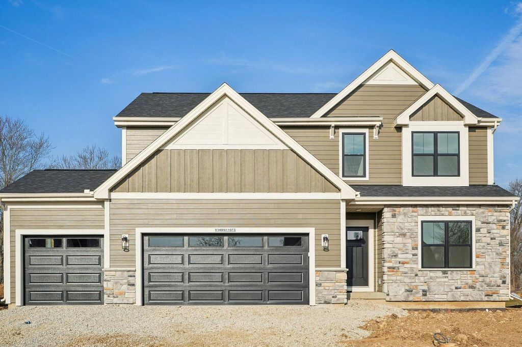 W149N11973 Red Holly DRIVE, Germantown, WI 53022