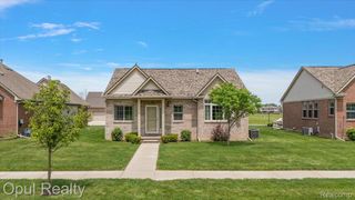 23934 Meadows Avenue, Flat Rock, MI 48134