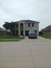 10325 Pyrite Drive, Fort Worth, TX 76131