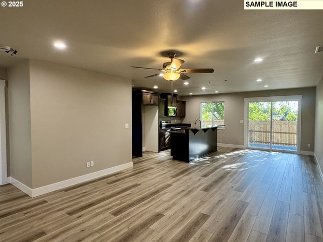 226 Miller St, Sutherlin, OR 97479