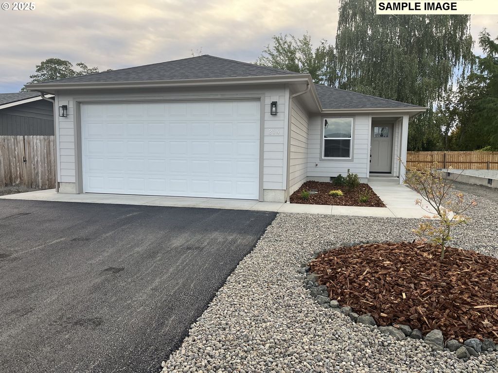 226 Miller St, Sutherlin, OR 97479