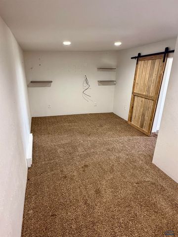 1117 SILVER ST, Rapid City, SD 57701