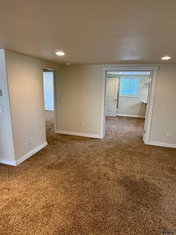 1117 SILVER ST, Rapid City, SD 57701