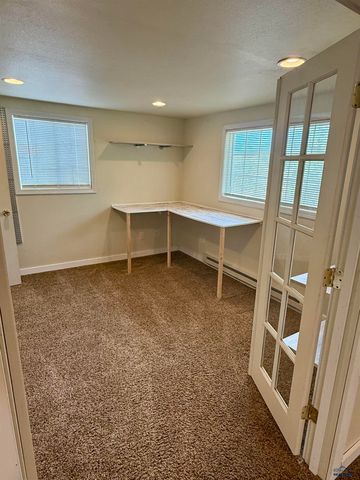 1117 SILVER ST, Rapid City, SD 57701