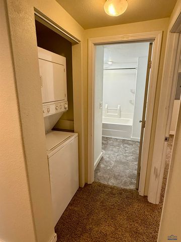 1117 SILVER ST, Rapid City, SD 57701