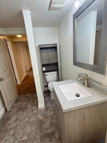 1117 SILVER ST, Rapid City, SD 57701