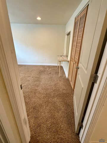 1117 SILVER ST, Rapid City, SD 57701