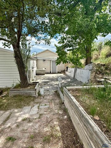 1117 SILVER ST, Rapid City, SD 57701