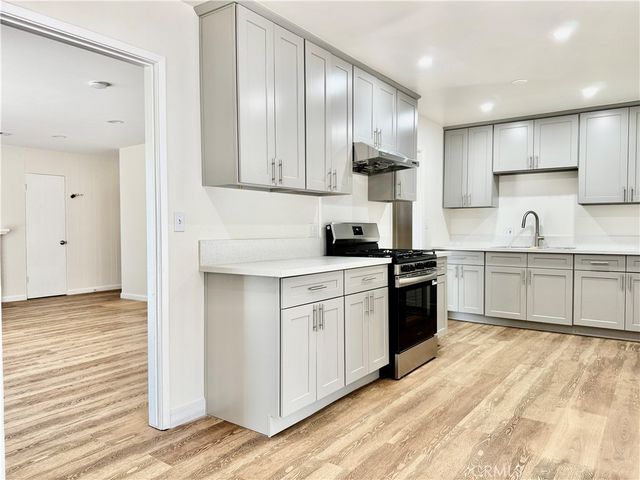 1906 W Kenoak Drive, West Covina, CA 91790