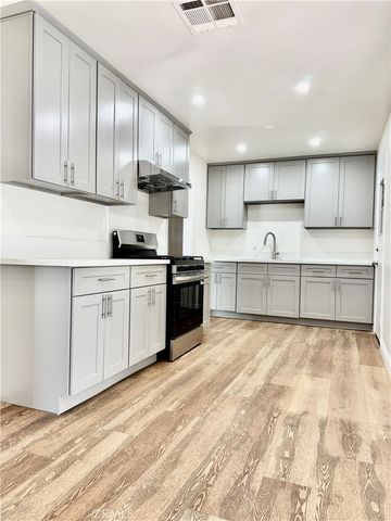 1906 W Kenoak Drive, West Covina, CA 91790