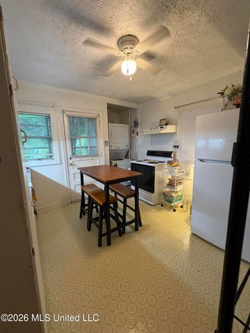 217 Cunningham Drive, Pearl, MS 39208