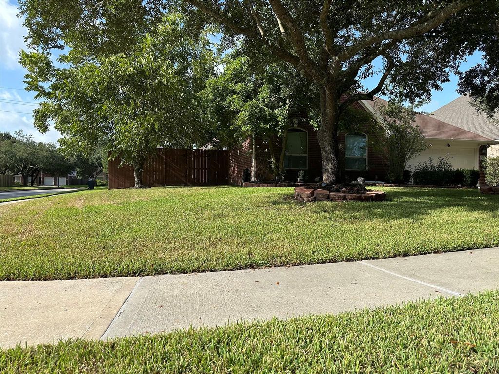 4530 Plantation Pass Drive, Humble, TX 77346
