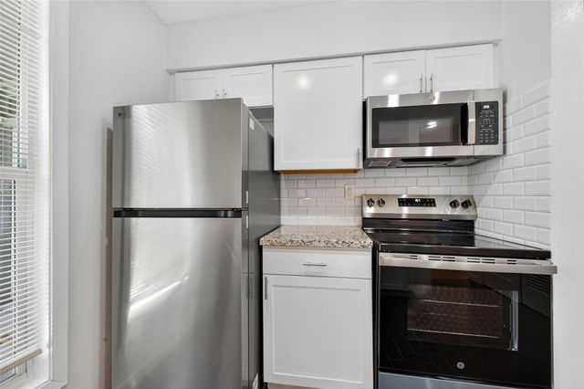 3300 Yorktown Street 16, Houston, TX 77056