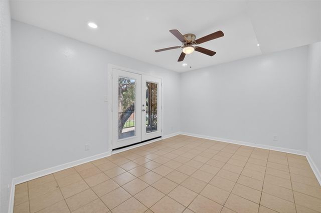 3300 Yorktown Street 16, Houston, TX 77056