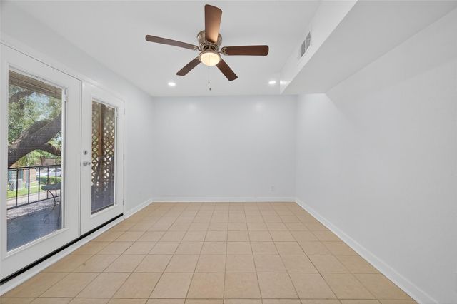 3300 Yorktown Street 16, Houston, TX 77056