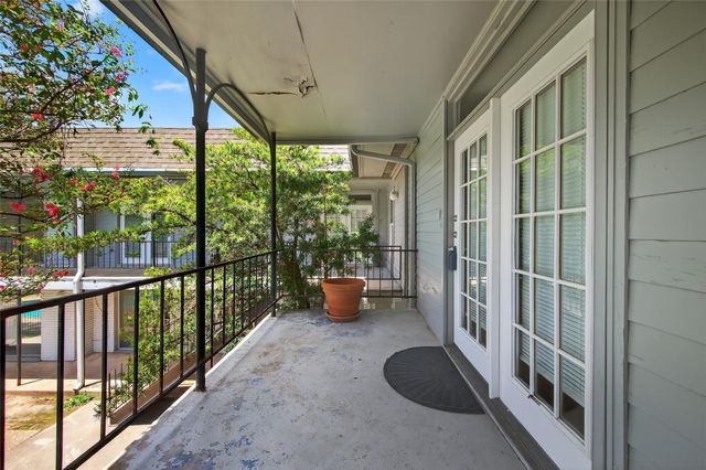 3300 Yorktown Street 16, Houston, TX 77056