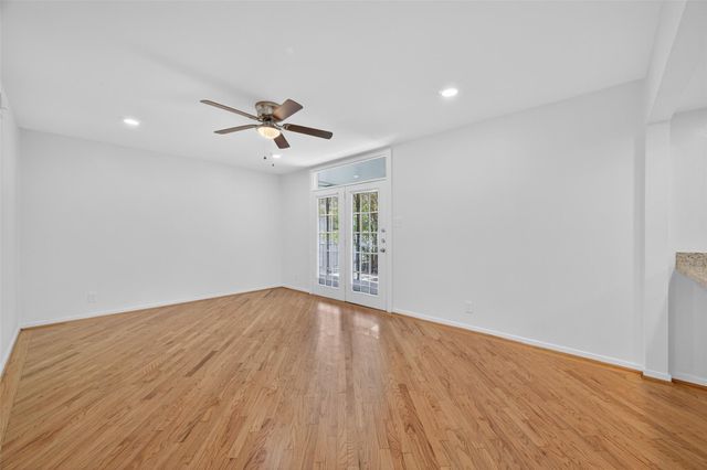 3300 Yorktown Street 16, Houston, TX 77056