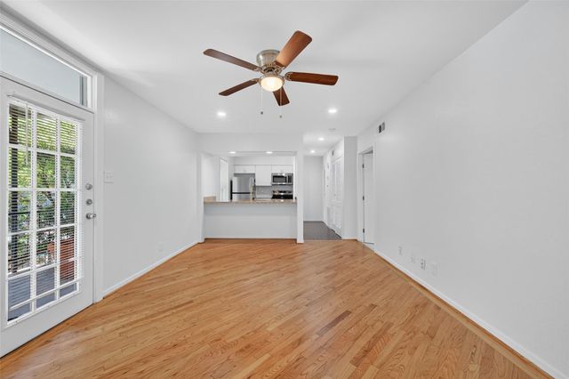 3300 Yorktown Street 16, Houston, TX 77056