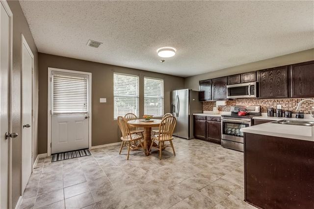 1608 Rialto Way, Fort Worth, TX 76247