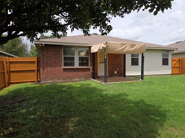1608 Rialto Way, Fort Worth, TX 76247